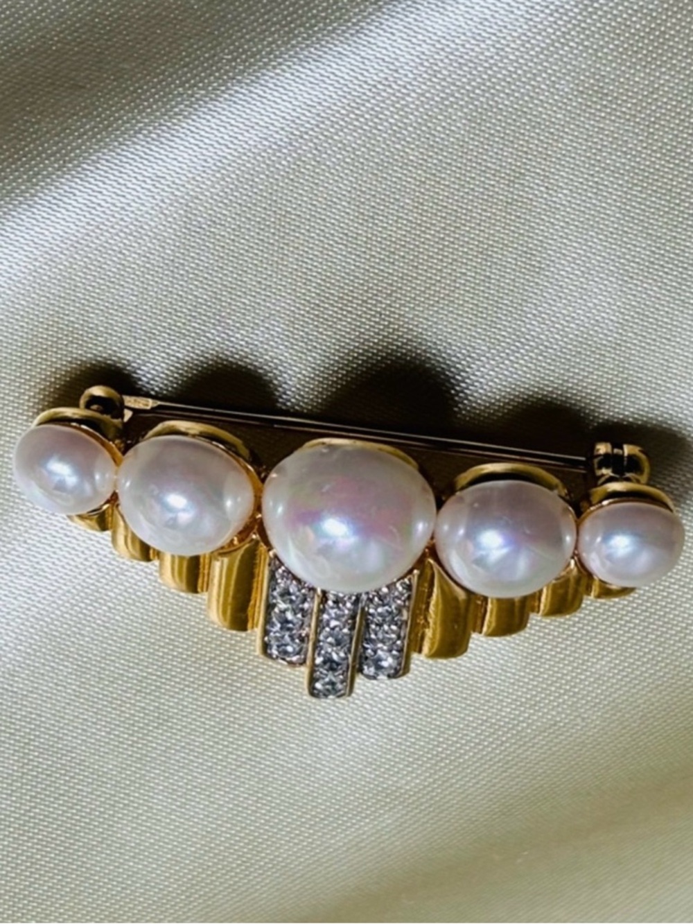 Nina Ricci Gold Pearl & Crystal Decorative Bar Pin Brooch